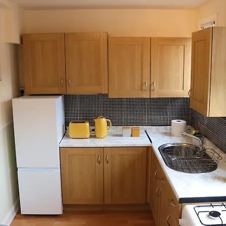 Apartmán Unique 3 Bedroom House Free Wifi & Parking