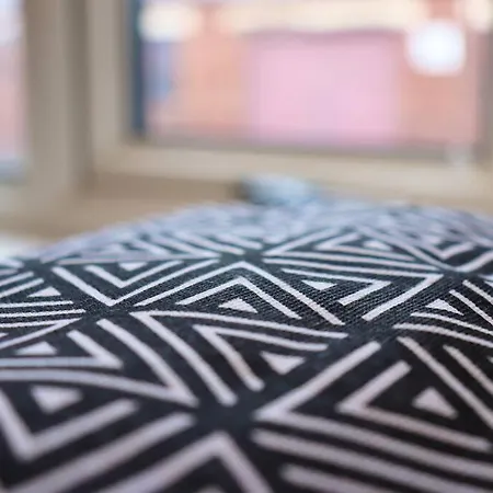 Appartement Unique 3 Bedroom House Free Wifi&parking