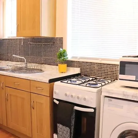 Unique 3 Bedroom House Free Wifi&parking Appartement Leeds (West Yorkshire)