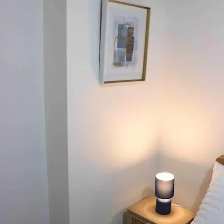 Unique 3 Bedroom House Free Wifi&parking Appartement