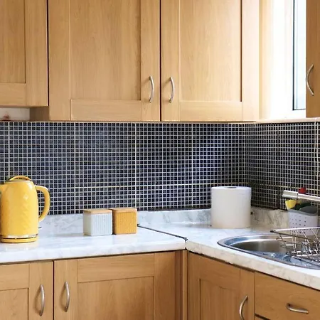 Unique 3 Bedroom House Free Wifi&parking * Leeds (West Yorkshire)