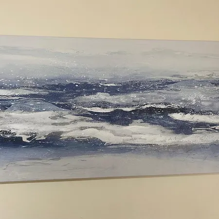 Unique 3 Bedroom House Free Wifi & Parking Апартаменты *