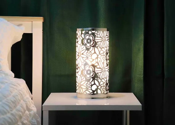 Unique 3 Bedroom House Free Wifi & Parking Apartment Leeds (West Yorkshire)