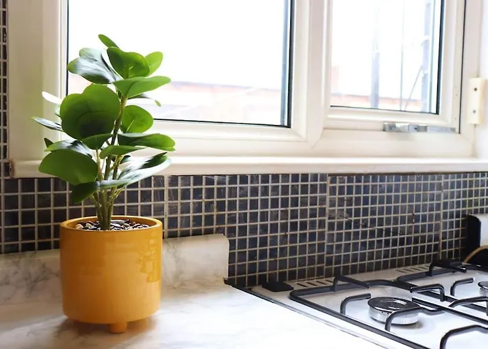 Appartamento Unique 3 Bedroom House Free Wifi & Parking *